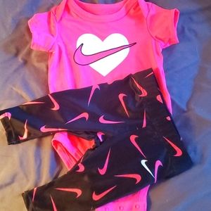 LIKE NEW!  Baby leggings with Tee